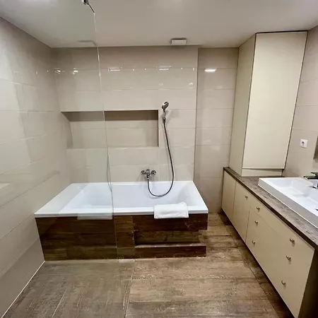 Ground Floor Park Bestern * Szeged